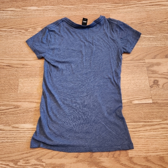 EUC Obey Women's T-Shirt, Size S - Picture 3 of 5